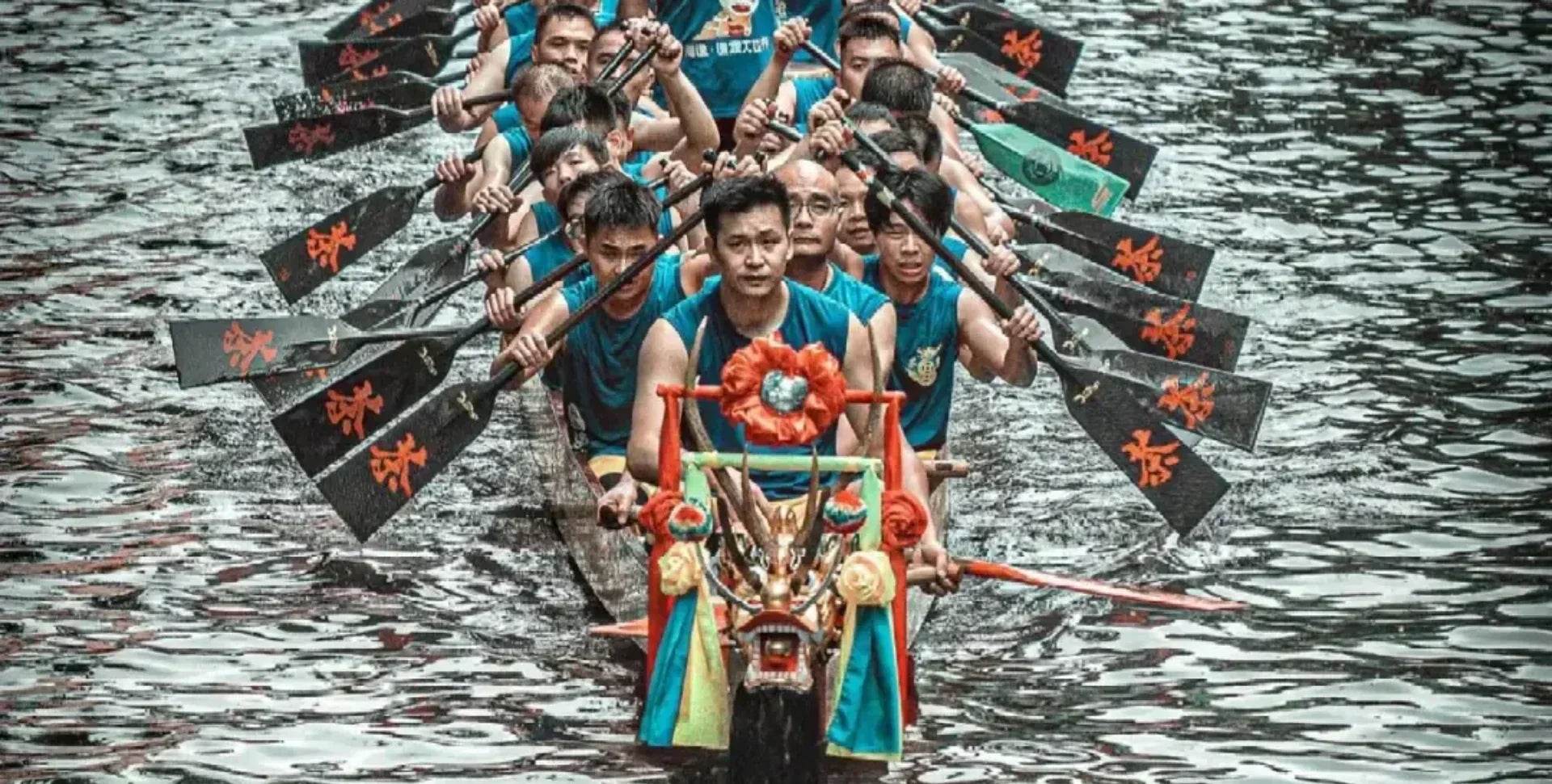 Diejiao Dragon Boat Drifting Racing: Where Ancient Tradition Meets Thrilling Modern Spectacle - SinoCultural