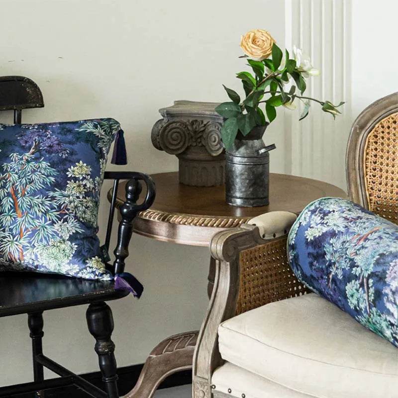 Chinoiserie Luxurious Royal Garden Round Throw Pillow - SinoCultural -- SJZBZ067A01