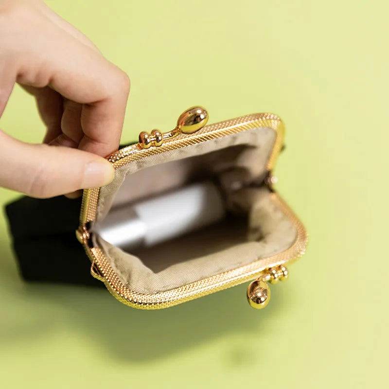 Embroidery Vintage Mini Coin Kiss Lock Purse Wallet - SinoCultural -- PWCD189-2