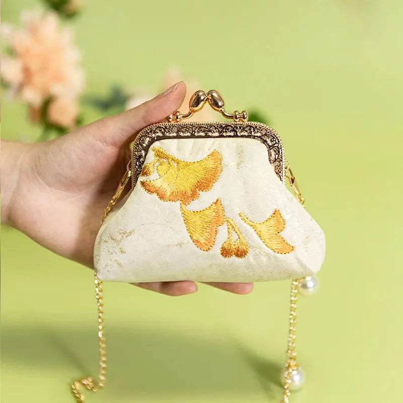 Embroidery Vintage Mini Coin Kiss Lock Purse Wallet - SinoCultural -- PWCD189-2