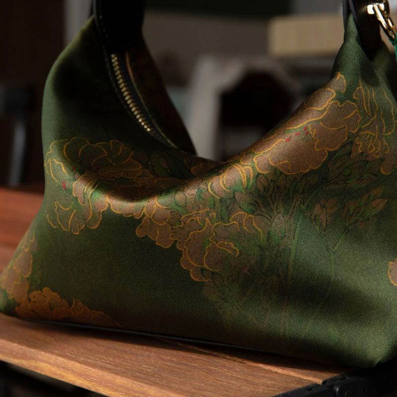 Xiangyunsha Silk Dark Green Mulberry Silk Shoulder Bag - SinoCultural