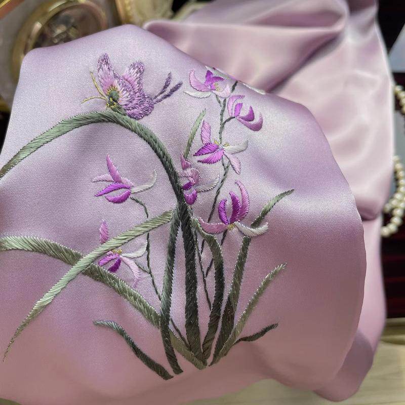 Hand Embroidered Suzhou 16 Momme Silk Scarf Luxury 155x35cm - SinoCultural -- HYFSJ025A01