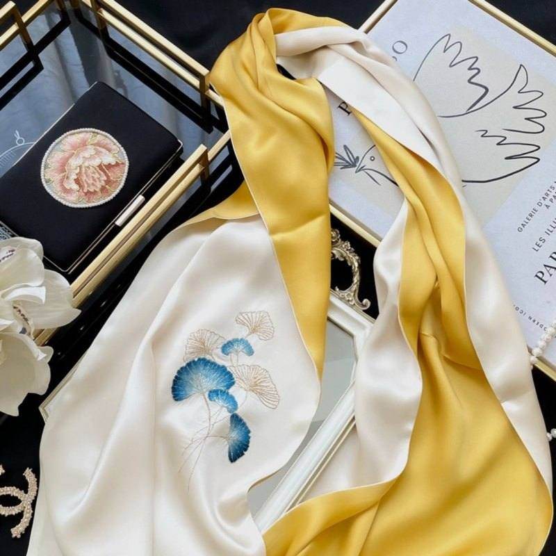 Handmade Suzhou Embroidery 16 Momme Silk Scarf 155x35cm - SinoCultural -- HYFSJ029