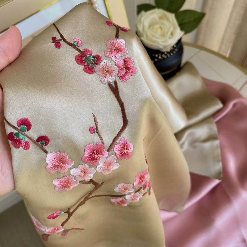 Handmade Suzhou Embroidery 16 Momme Silk Scarf 155x35cm - SinoCultural -- HYFSJ028A01