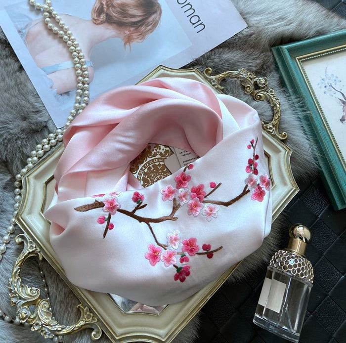 Handmade Su Embroidery 16 Momme Silk Scarf 155x35cm - SinoCultural -- HYFSJ034A01
