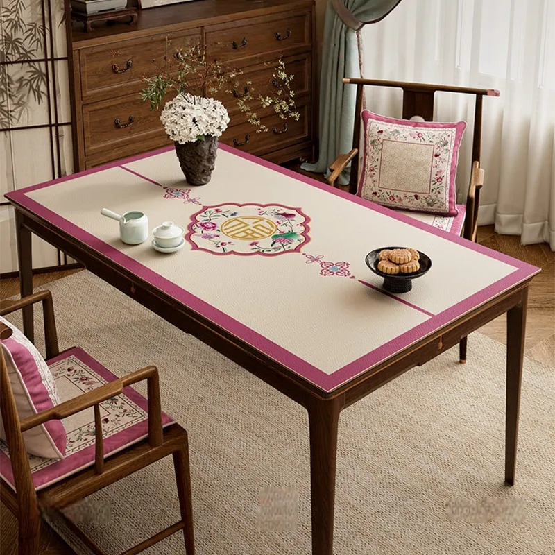 Chinoiserie coral pink dining table mat for summer dining decor.