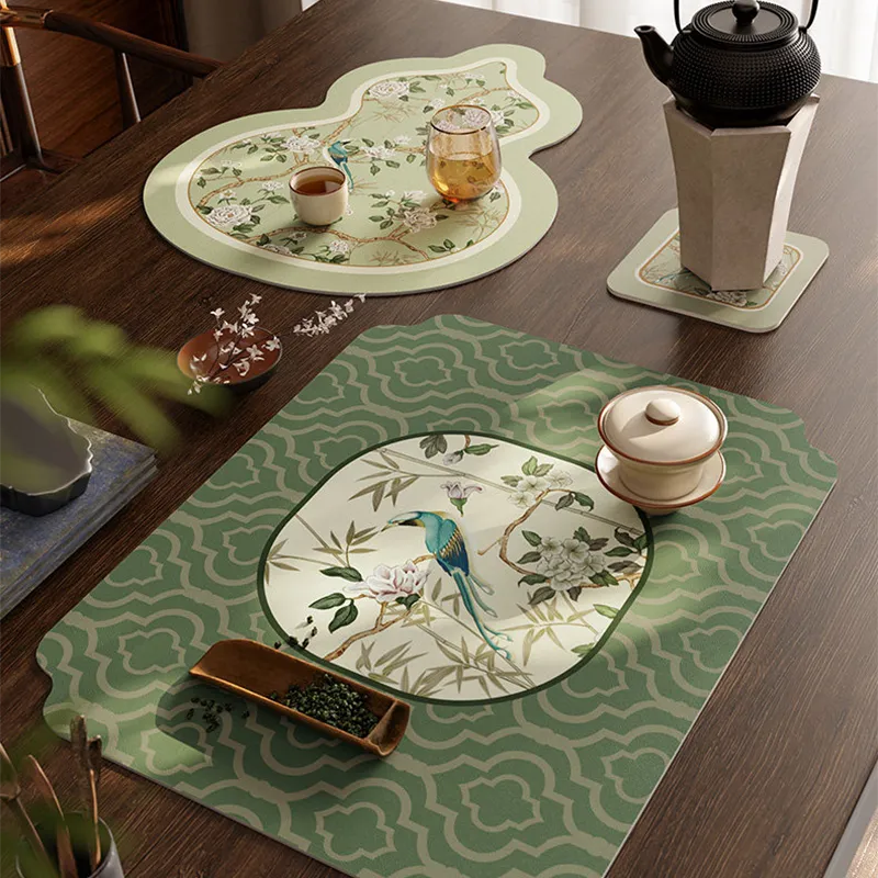 Style B draining mat with gourd-shaped coaster and cup coaster, each holding a tea bowl, water glass, and teacup.