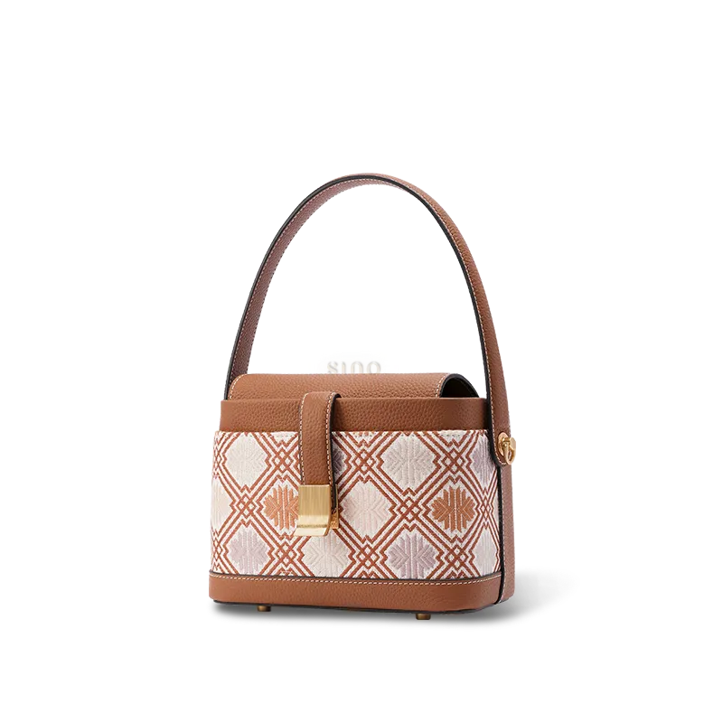 Side profile showing bag depth and silhouette.