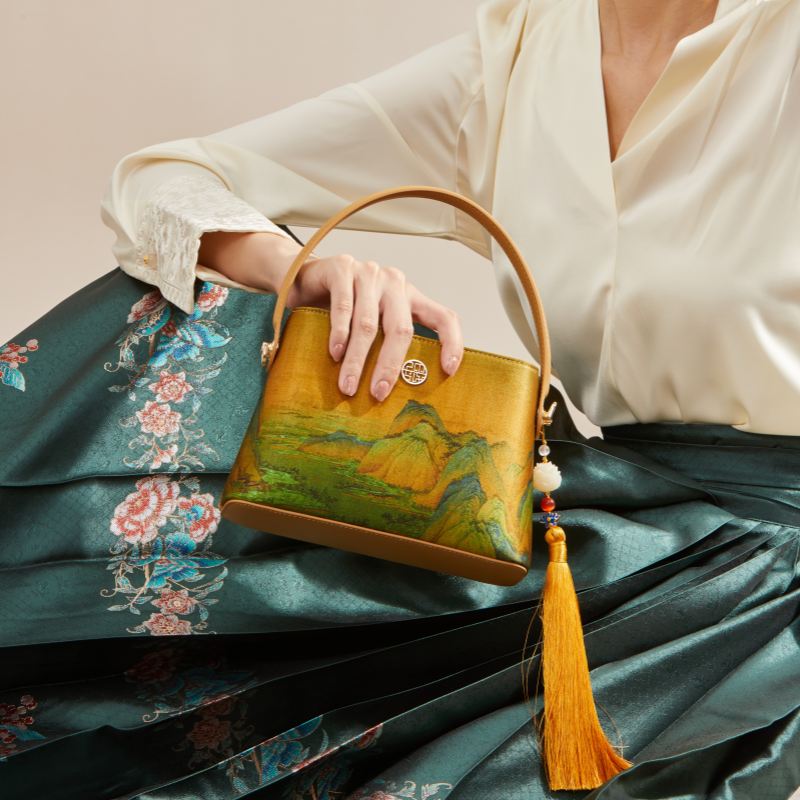 A Thousand Li of Rivers and Mountains silk bag