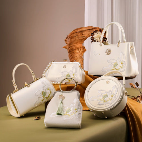 Sinocultural white embroidery handbag