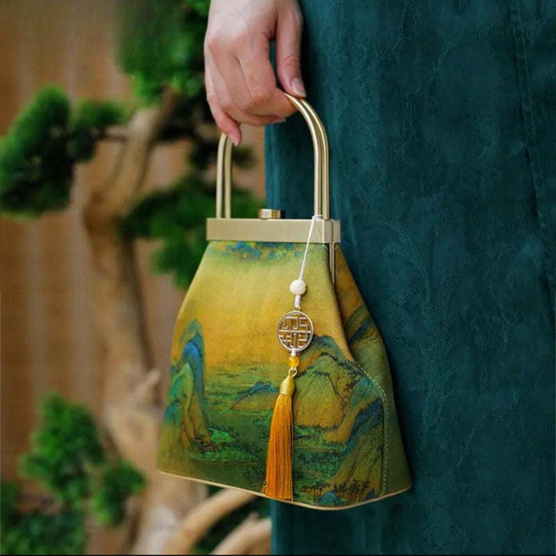 Chinese Painting Mulberry Silk Frame Handbag-SinoCultural