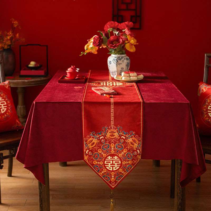 Chinoiserie Wedding Celebration Prosperity 囍(xǐ) Table Runner - SinoCultural