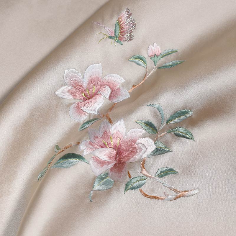 Cantonese Embroidery Handmade Mulberry Silk Scarf 155*35