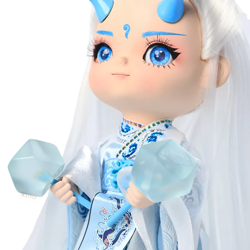 Left side upper body & weapon grip details of 9-inch Ao Bing doll.