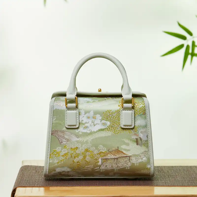 Chinese Painting Mulberry Silk Boston Bag-P17061505