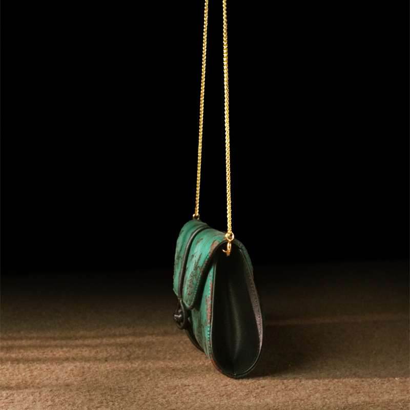 Xiangyunsha Silk Vintage New Chinese-Style Evening Clutch Wallet - SinoCultural