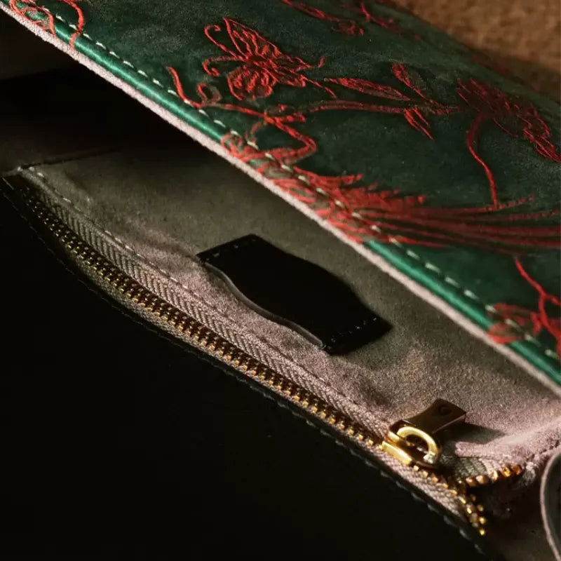Xiangyunsha Silk Vintage New Chinese-Style Evening Clutch Wallet - SinoCultural