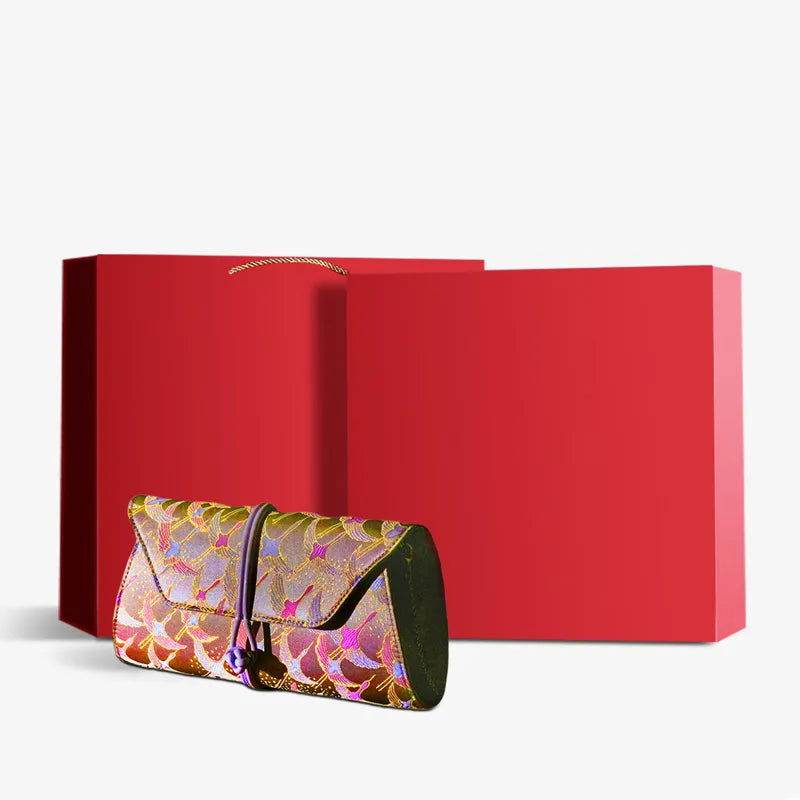 Xiangyunsha Silk Vintage New Chinese-Style Evening Clutch Wallet - SinoCultural