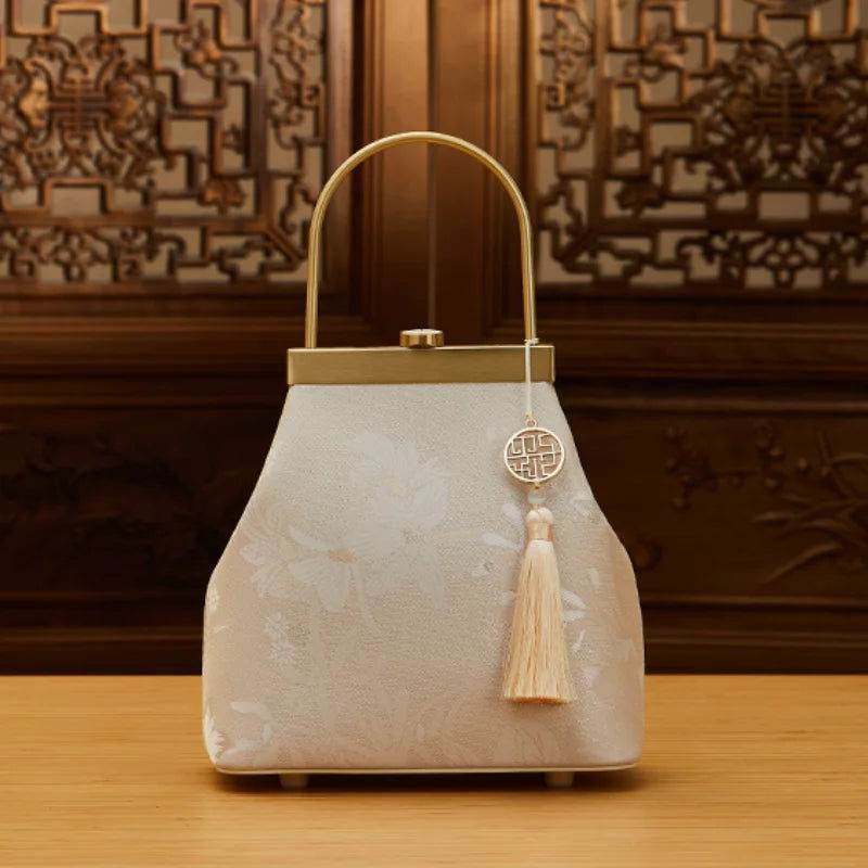 Mulberry Silk Luxury Light Green Kiss Lock Clutch Bag - SinoCultural
