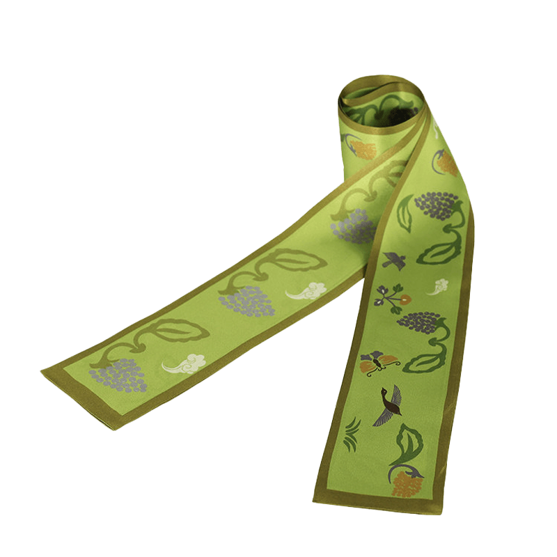 Chinese Grape Vine Print Mulberry Silk Twilly 118.5x7 cm in a fresh green colorway with grape vine motifs.