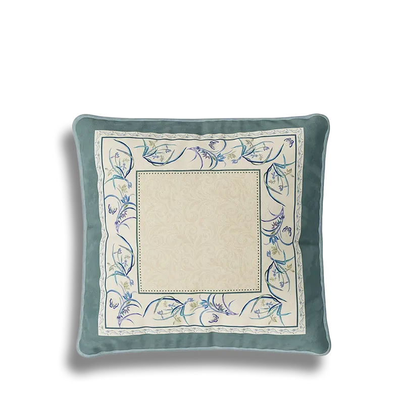 Chinoiserie blue floral border pillow cover.