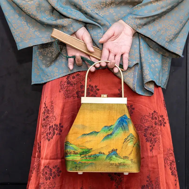 Chinese Painting Mulberry Silk Frame Handbag