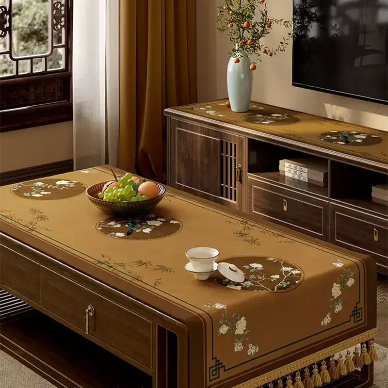 window-lattice-tablecloth-diagonal-coffee-table-view.